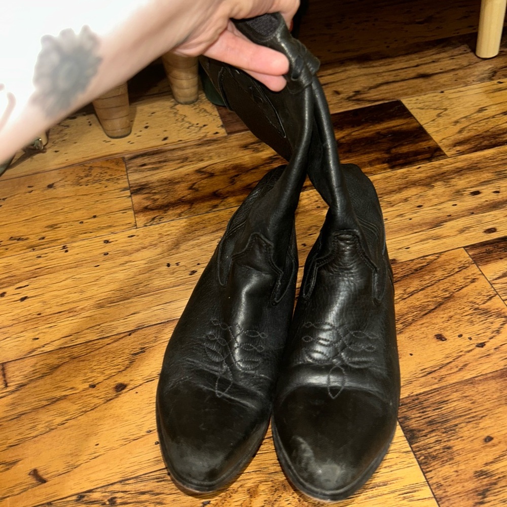 Laredo Black Heeled Boots for Women